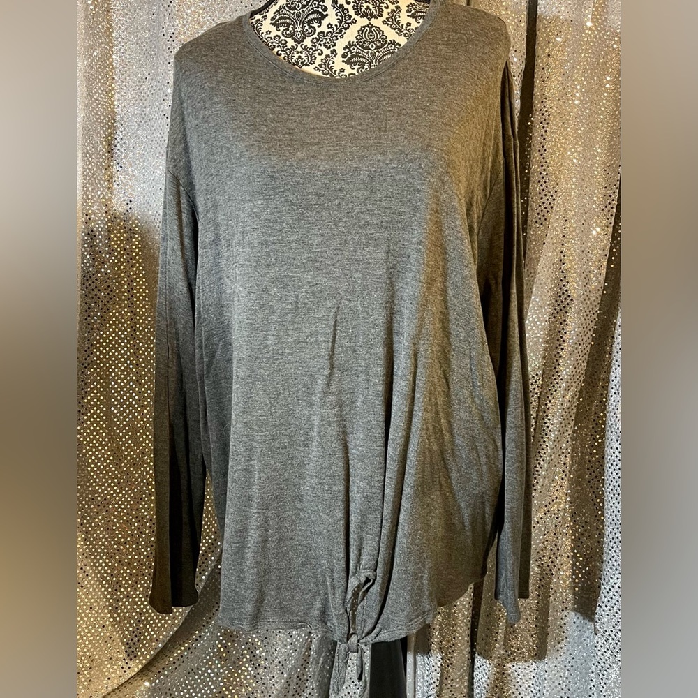 Women’s Blouse with tie front